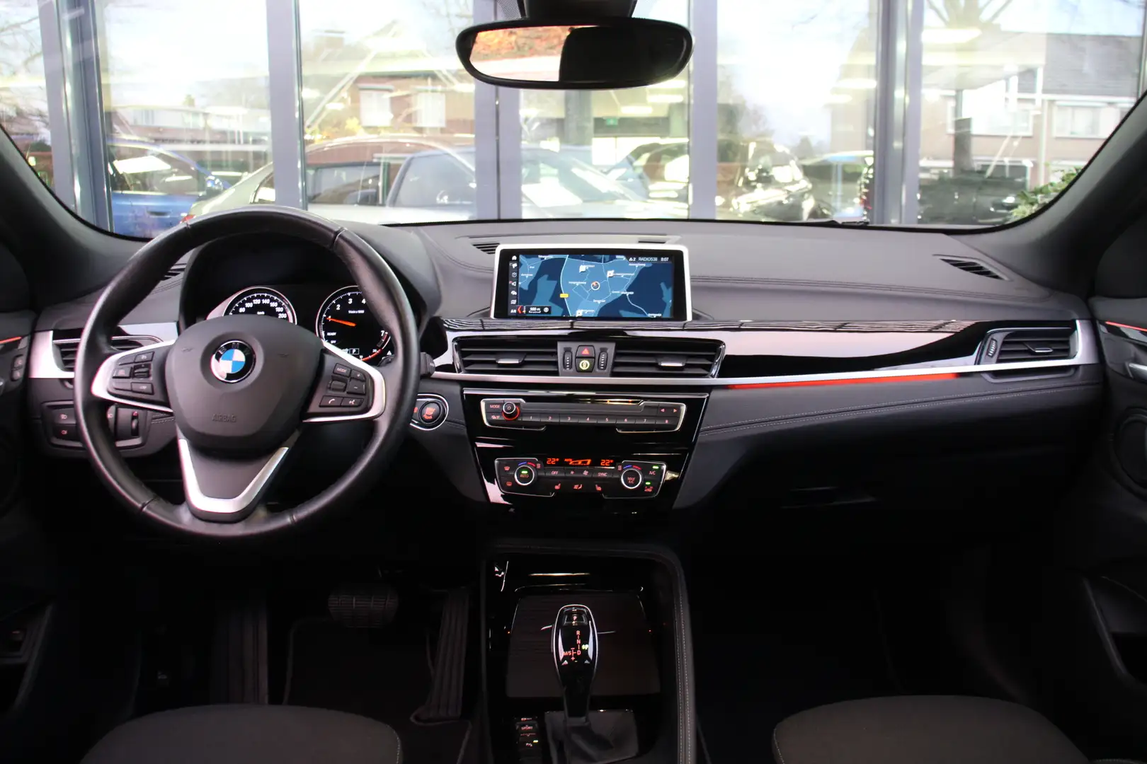 BMW X2 sDrive18i Executive Shadowline Navi/Ambiente/Led/1 Noir - 2