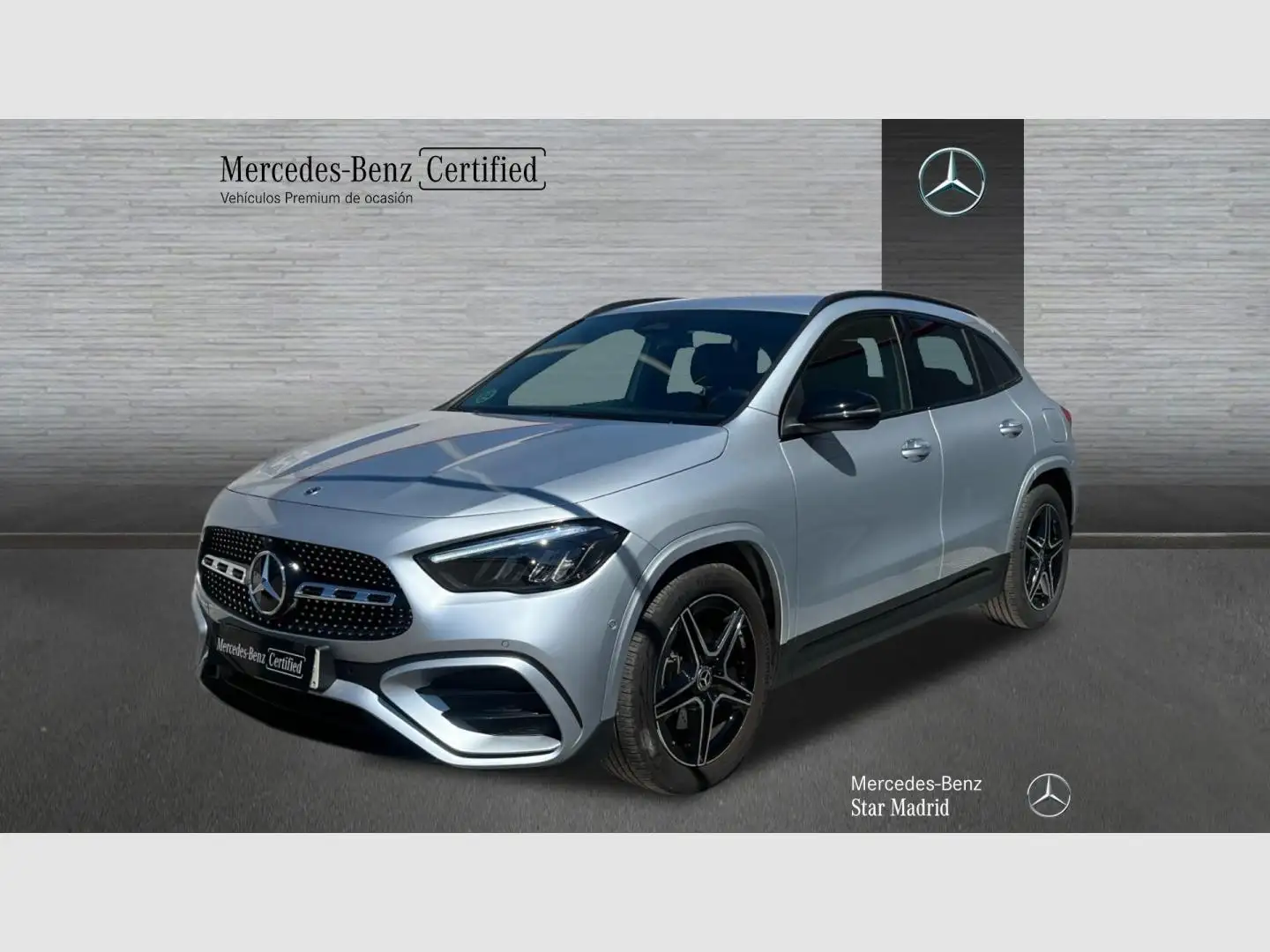 Mercedes-Benz GLA 200 D Plateado - 1
