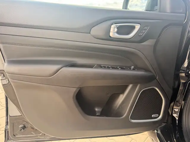 Jeep Compass view 9