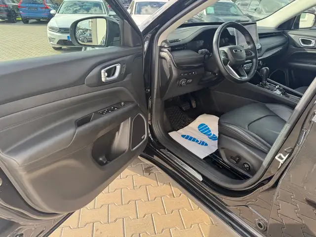 Jeep Compass view 8