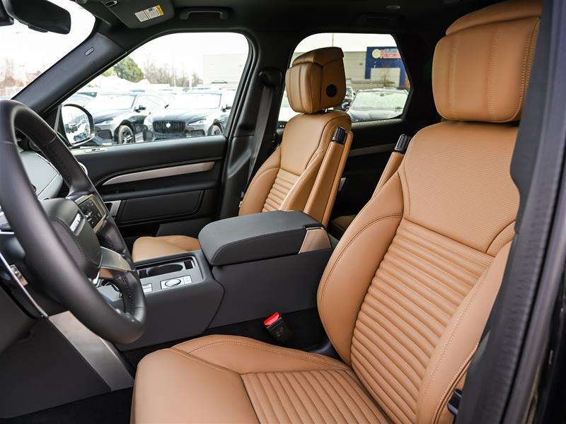 2026 Land Rover Discovery P360 Gemini thumb 12