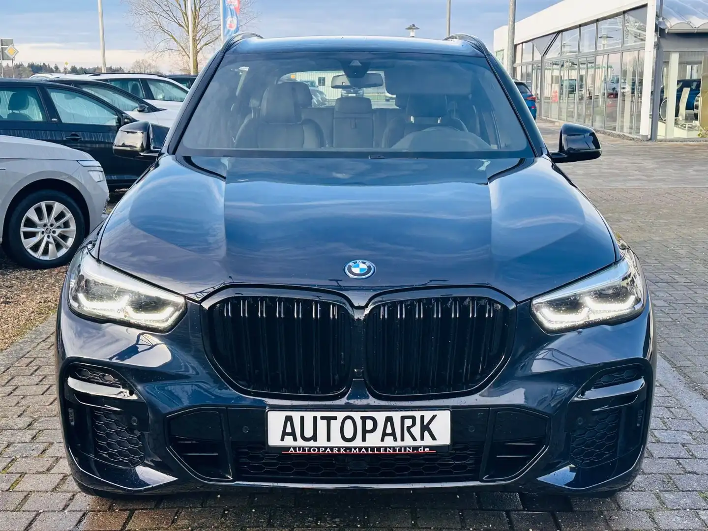 BMW X5 xDrive 45 e M Sport Shadow-Line Schwarz - 2