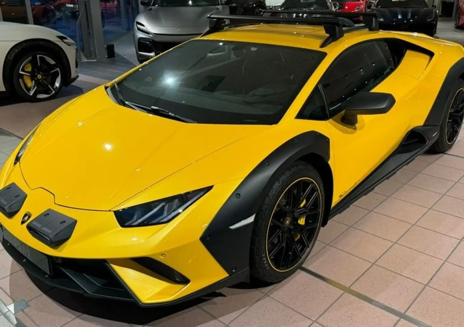 Lamborghini Huracán Sterrato Жовтий - 1