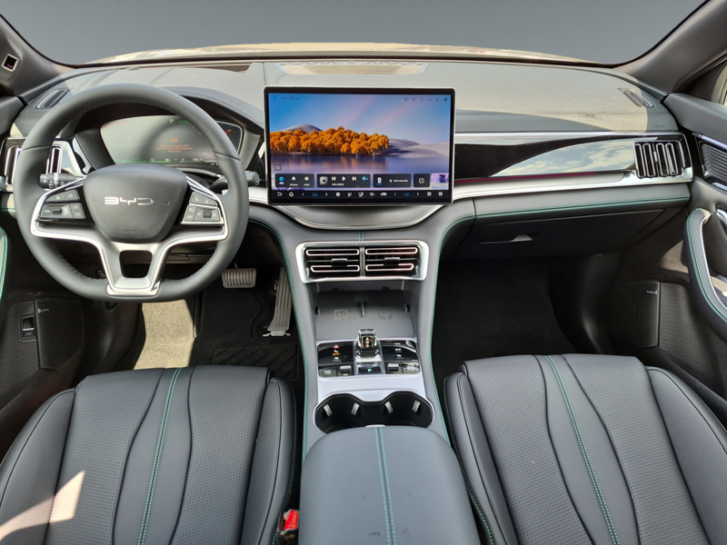 BYD Seal U DM-i Design AWD — photo 10