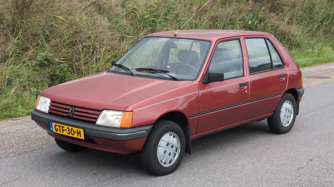 Peugeot 205 Bordeaux 1987 | APK | 61.205km | Nette Oldtimer, foto 3