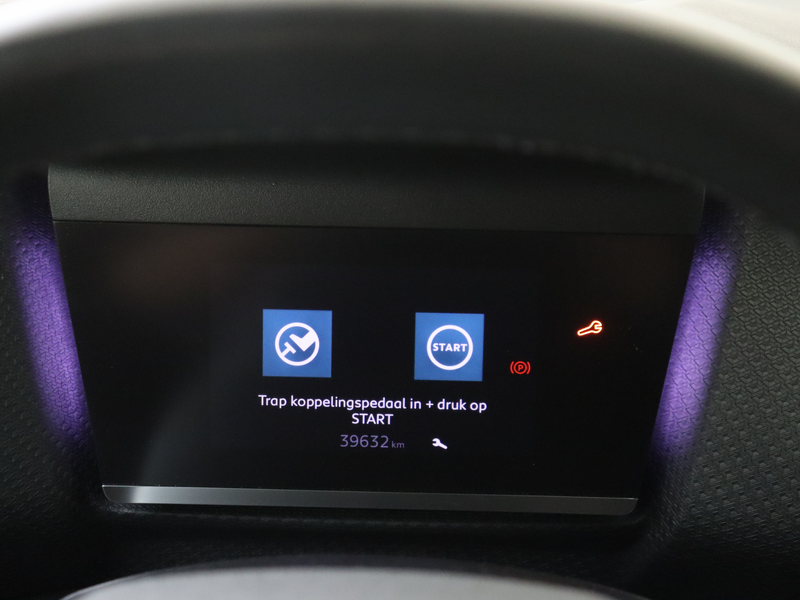 Citroen C4 1.2 Puretech Shine — photo 7