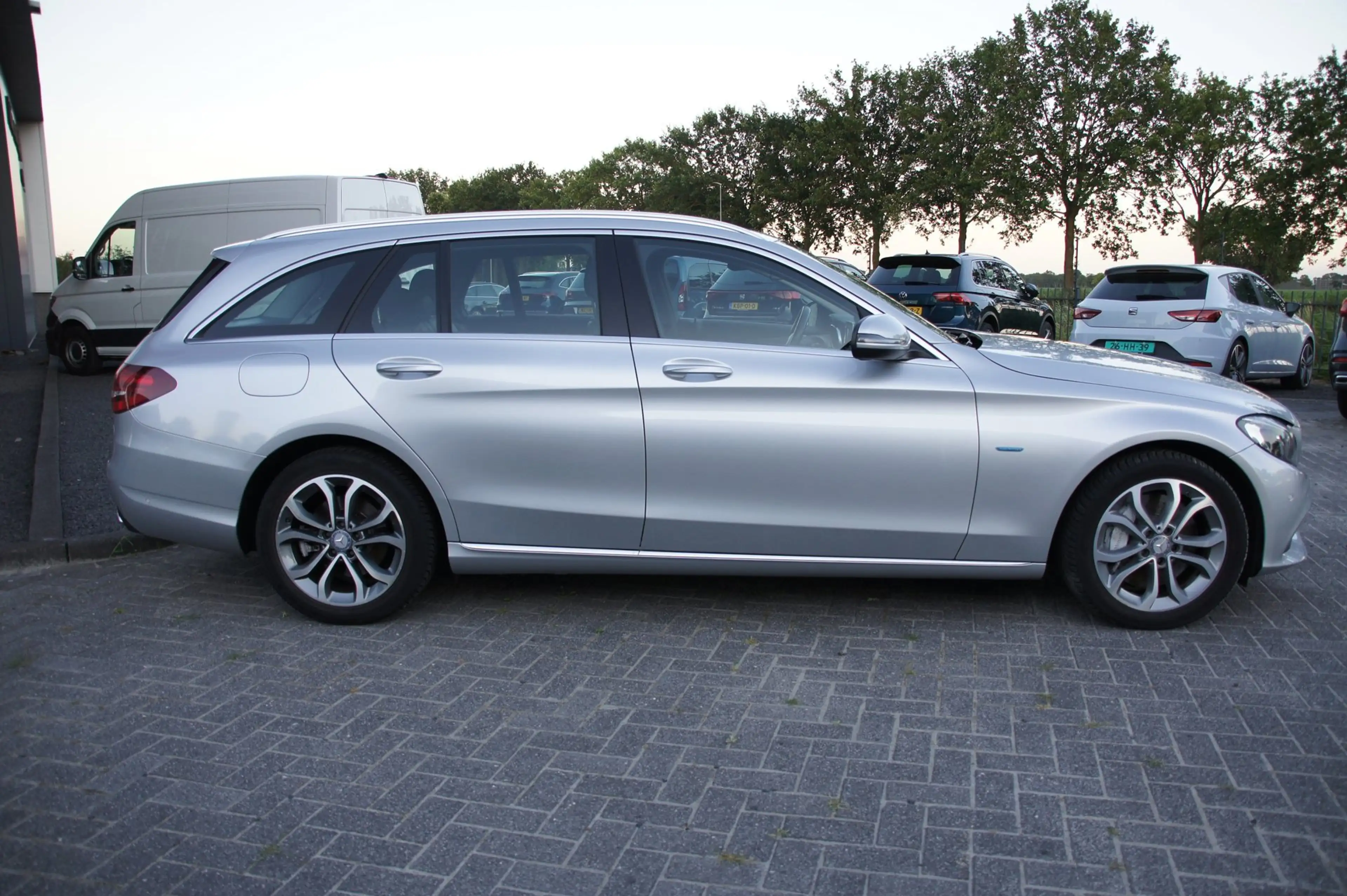 Mercedes-Benz C 350 Estate e Lease Edition — photo 2