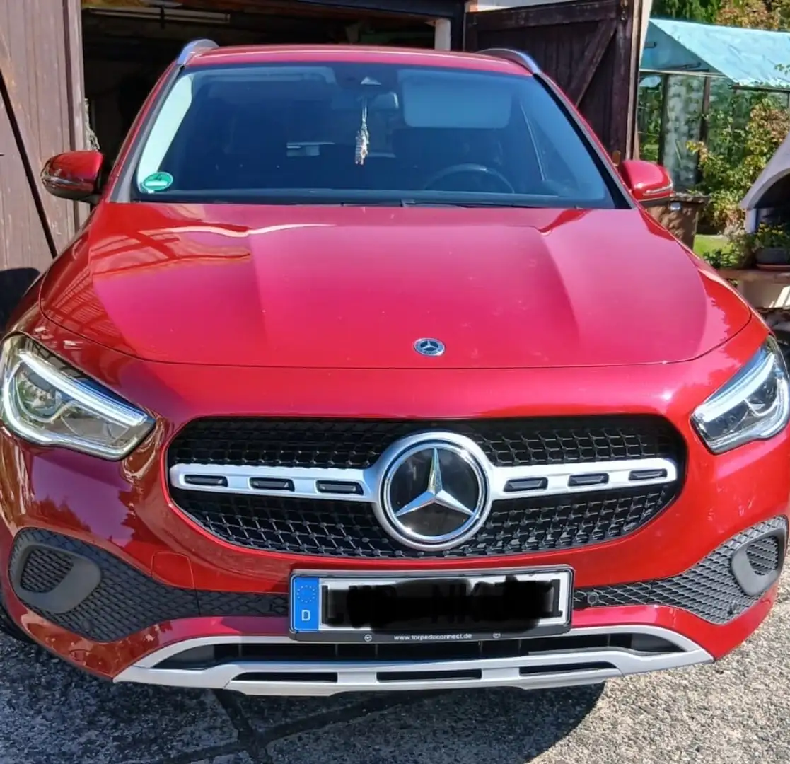 Mercedes-Benz GLA 180 GLA Diesel d 8G-DCT Rood - 1