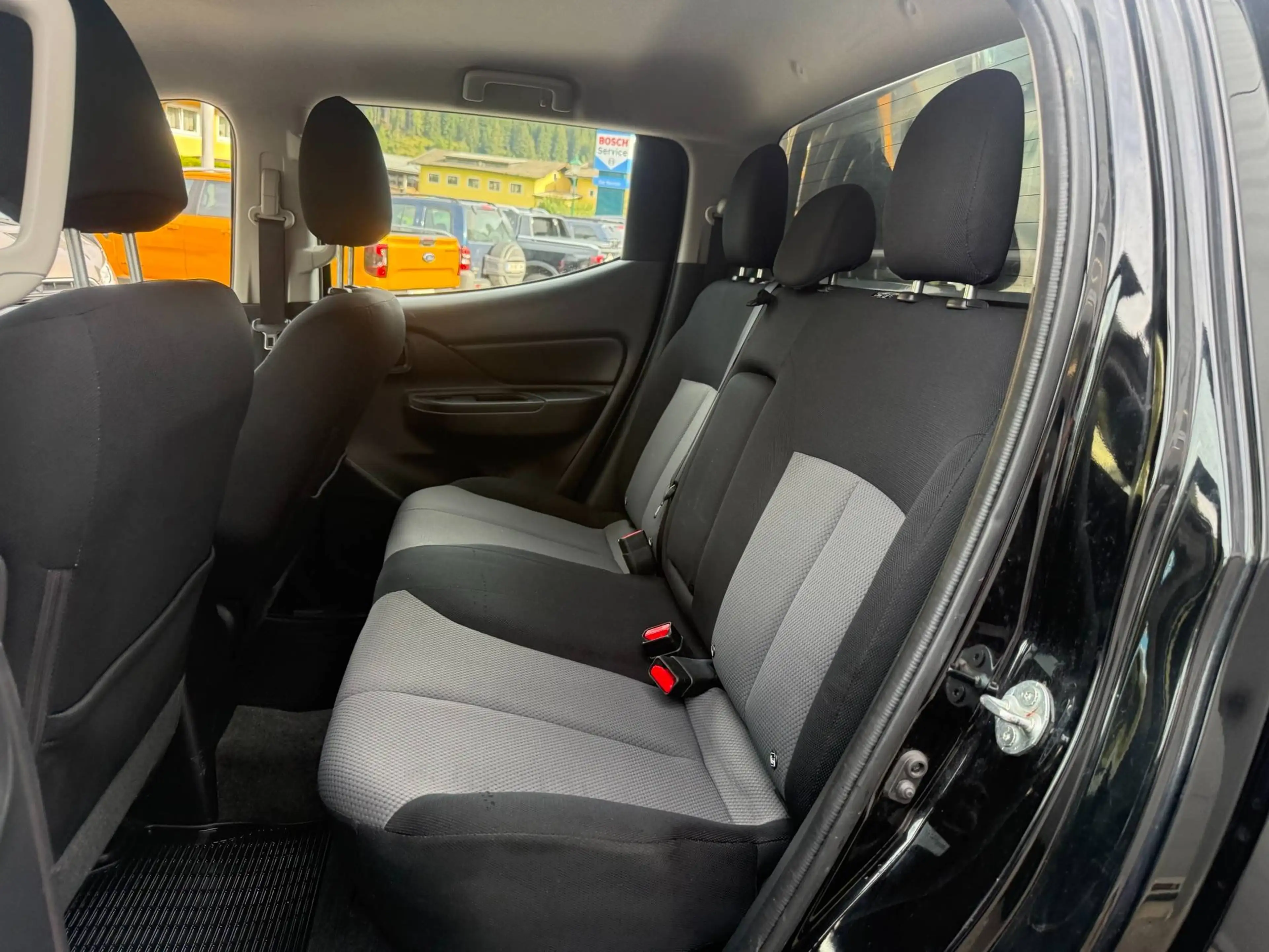 Mitsubishi L200 Doppelkabine inkl. Hardtop — photo 12