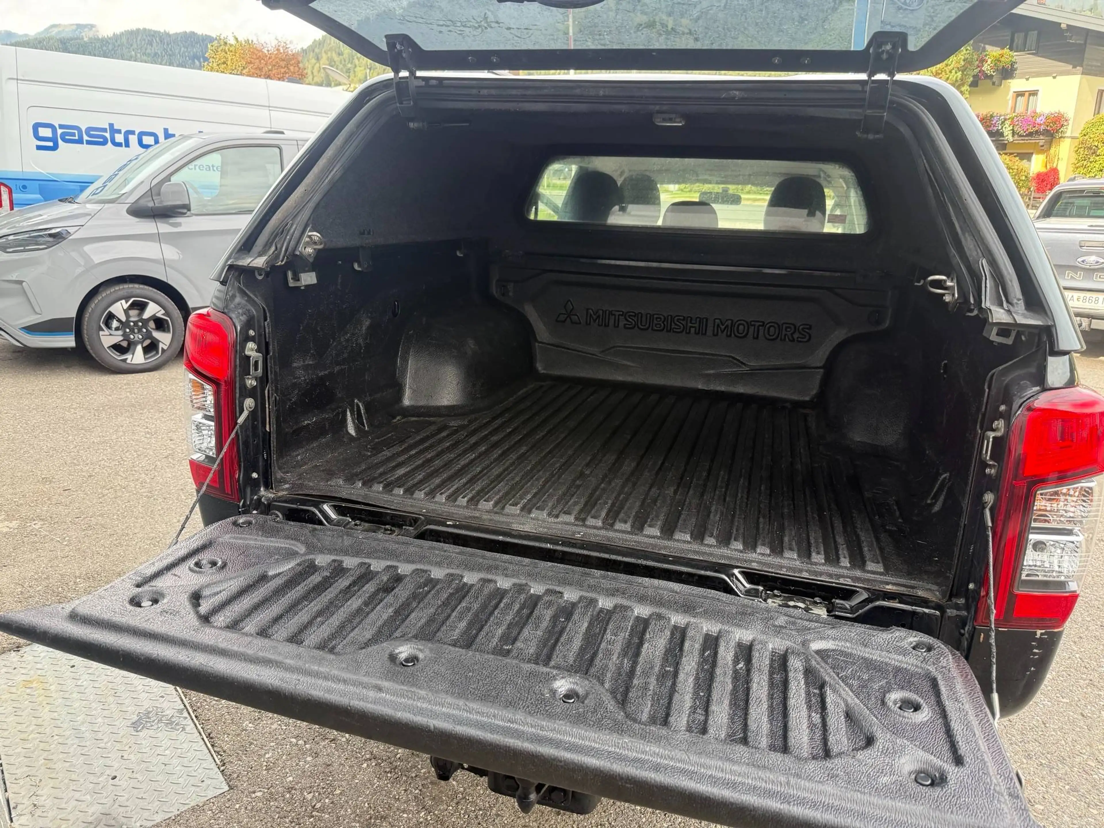 Mitsubishi L200 Doppelkabine inkl. Hardtop — photo 13