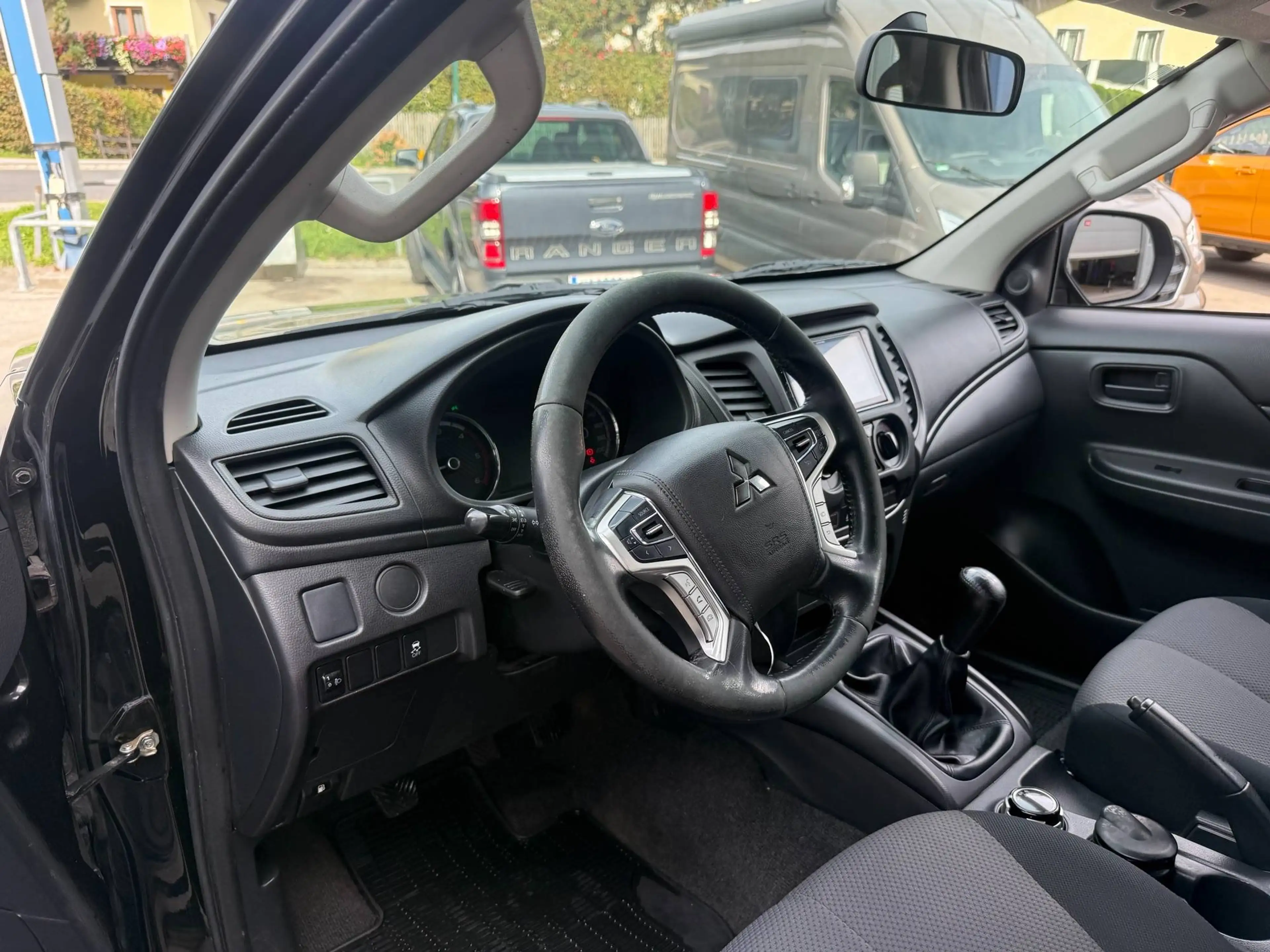 Mitsubishi L200 Doppelkabine inkl. Hardtop — photo 7
