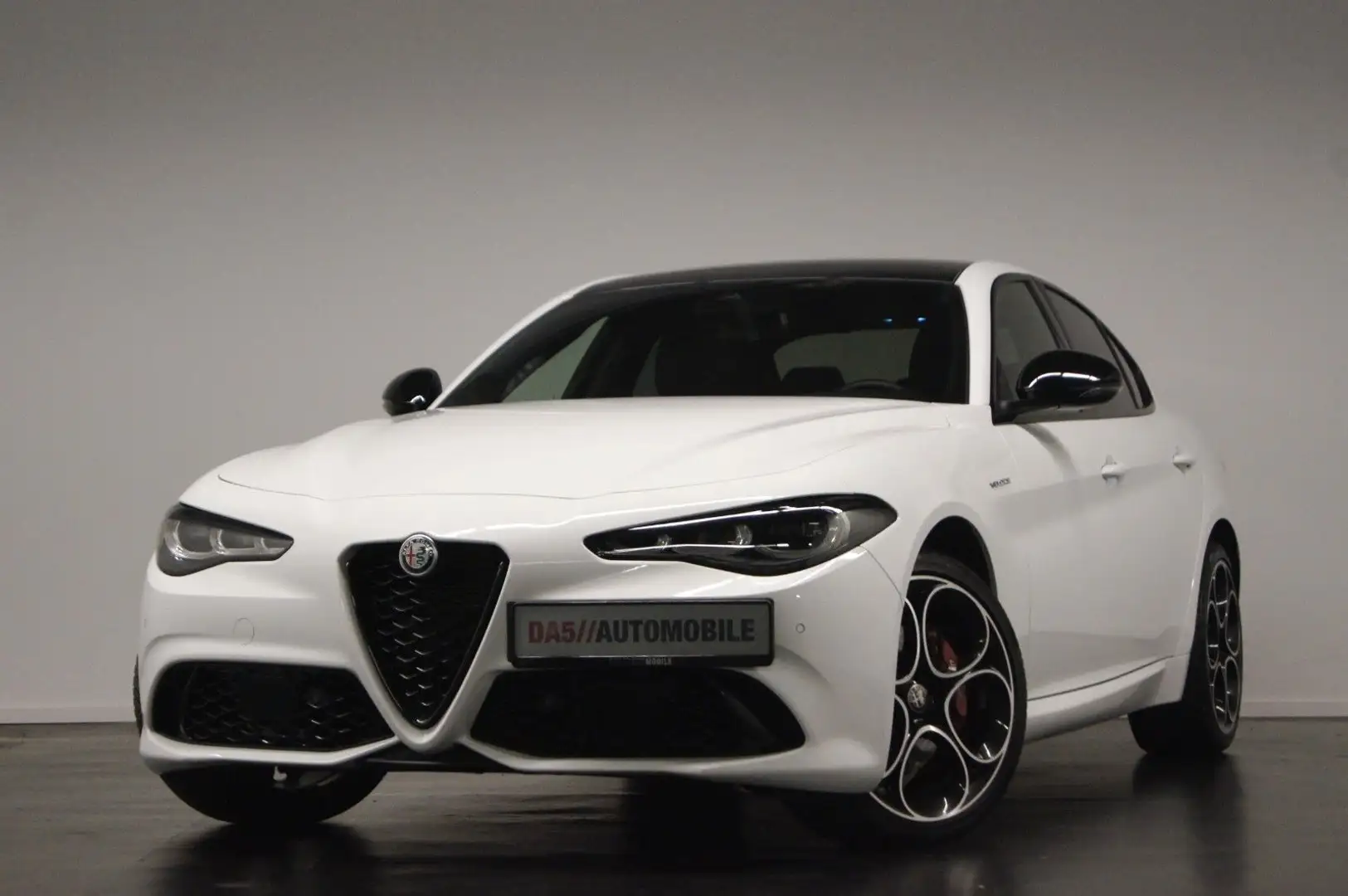 Alfa Romeo Giulia Veloce Q4|PANO|ACC|VIRTUAL|TECH-PAKET Weiß - 1