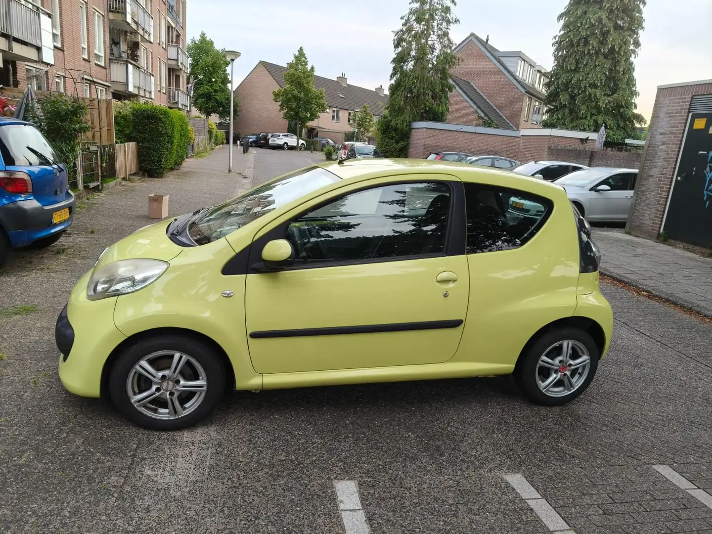 Citroen C1 C1 1.0-12V Ambiance Geel - 1