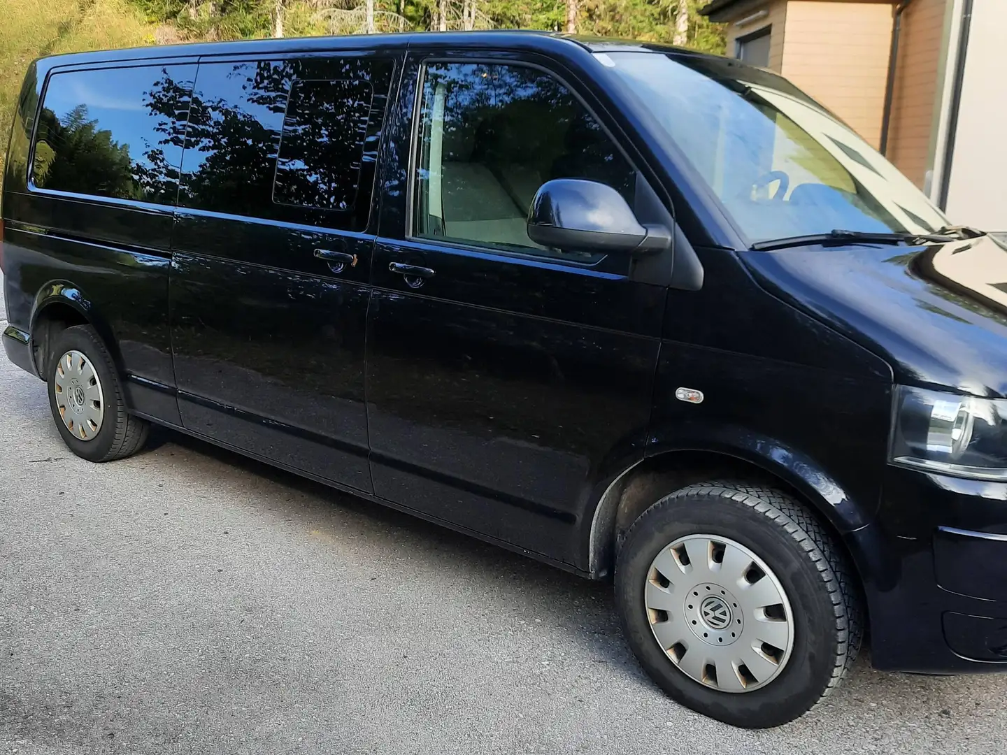 Volkswagen T5 Caravelle Trendtine Schwarz - 2