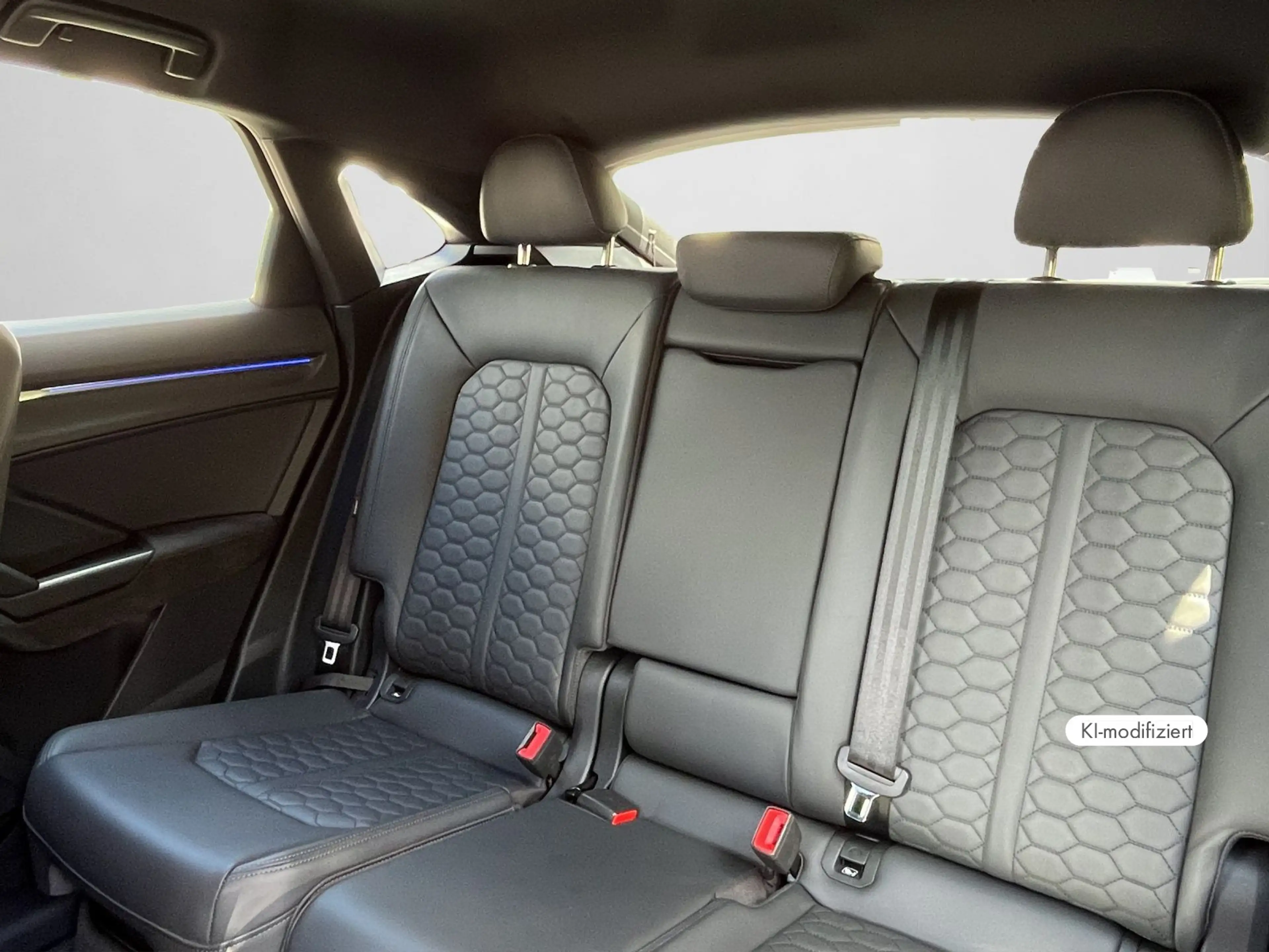 Audi RS Q3 RSQ3 Sportback 2.5 TFSI QUATTRO  MATRIX, VMAX 28 — photo 14