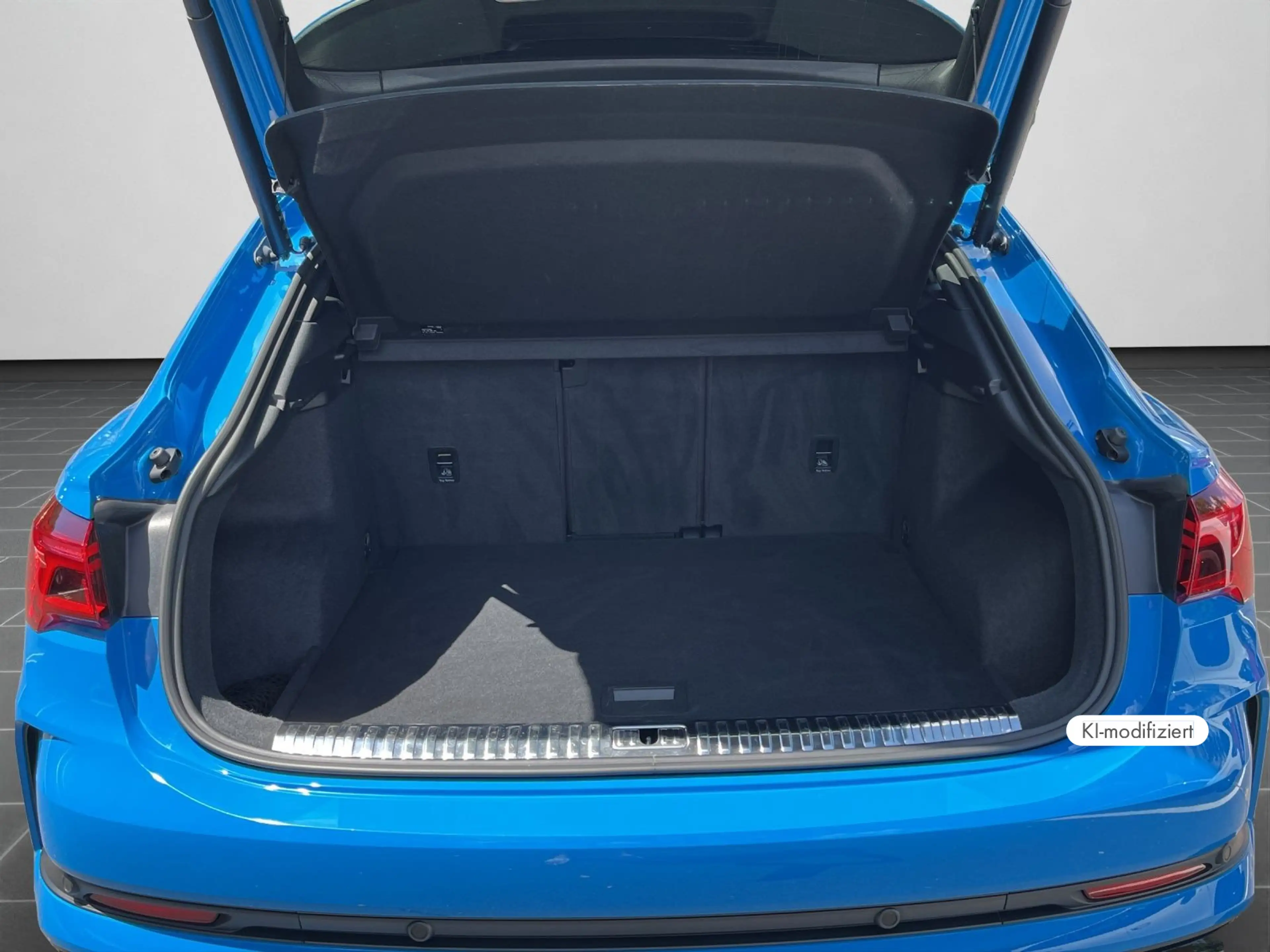 Audi RS Q3 RSQ3 Sportback 2.5 TFSI QUATTRO  MATRIX, VMAX 28 — photo 15
