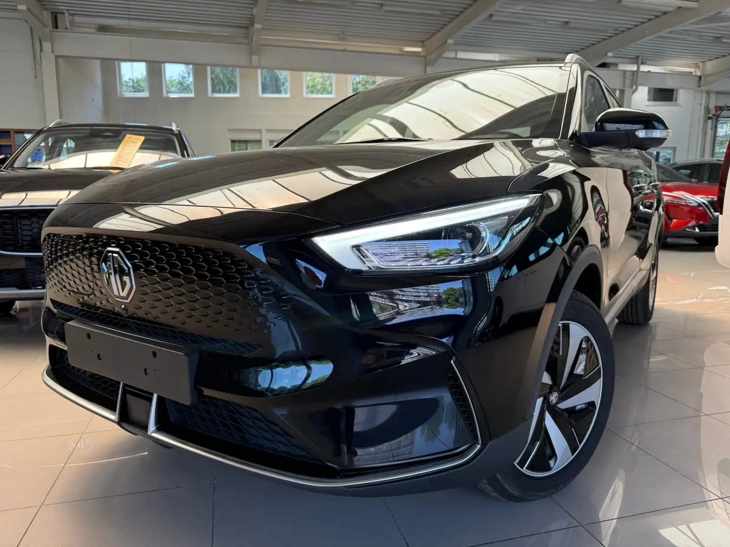 MG ZS e-ZS 51 kWh LUXURY+LEDER/EL.ZETEL/360 CAM - NIEUW Zwart - 1
