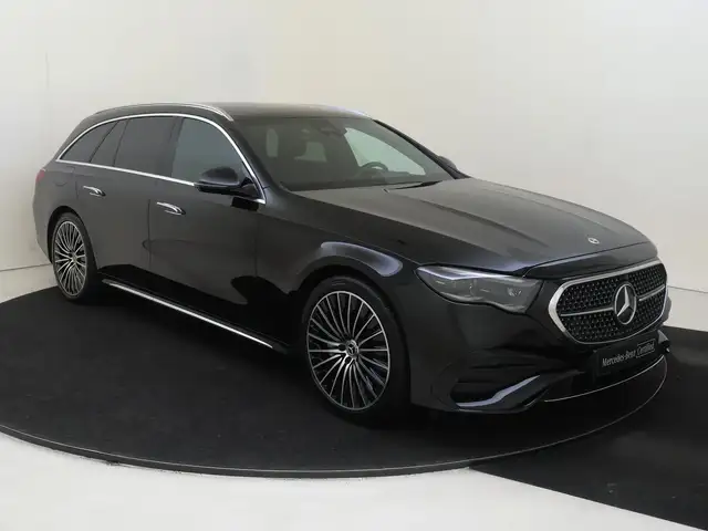 Mercedes-Benz E-Class view 2
