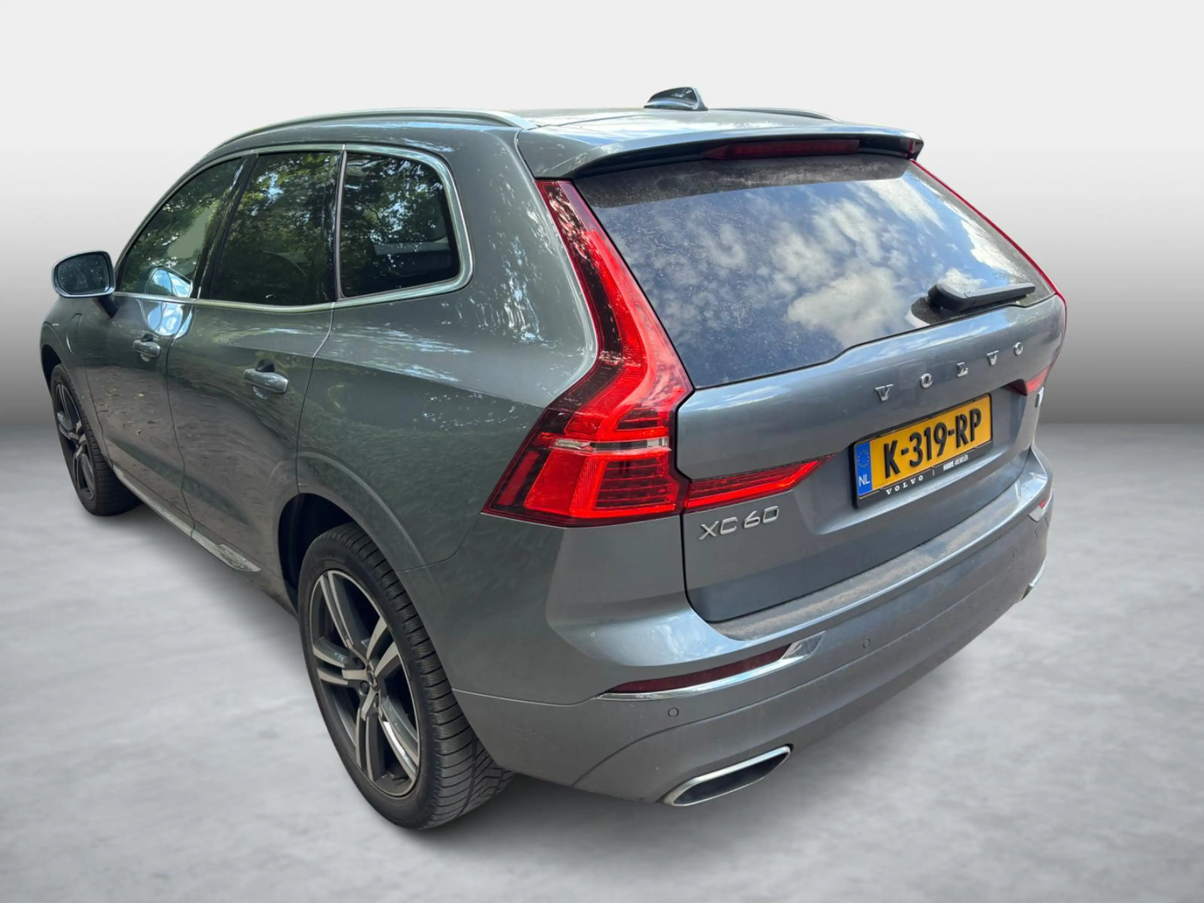 Volvo XC60 2.0 Recharge T6 AWD Business Pro | Plug-in Hybrid — photo 4