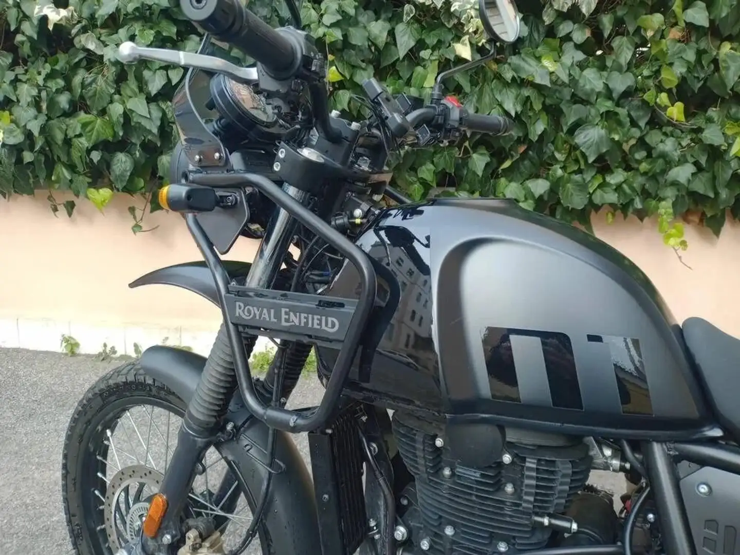 Royal Enfield Himalayan Fekete - 1
