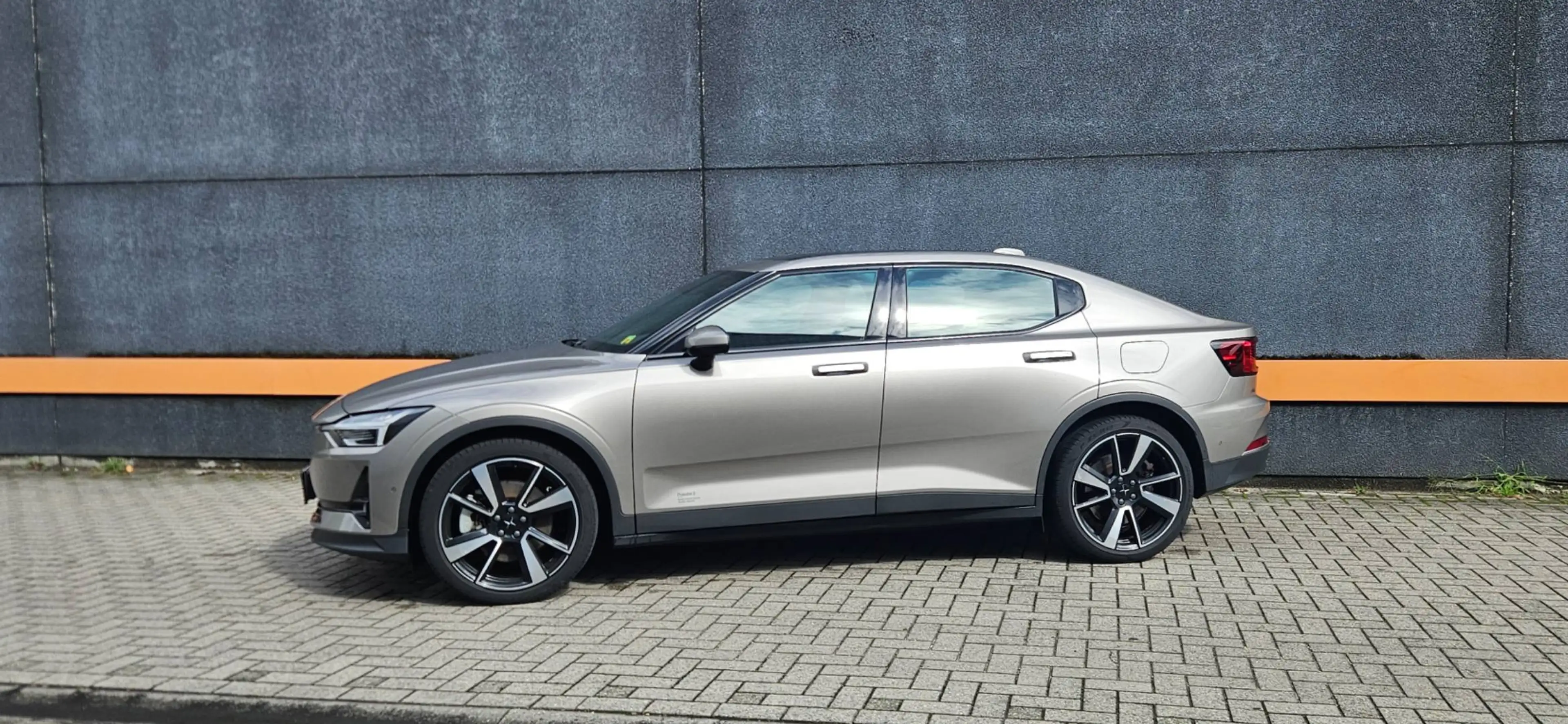 Polestar 2 78 kWh Dual Motor Plus Pack (300kW) FULL OTION — photo 3