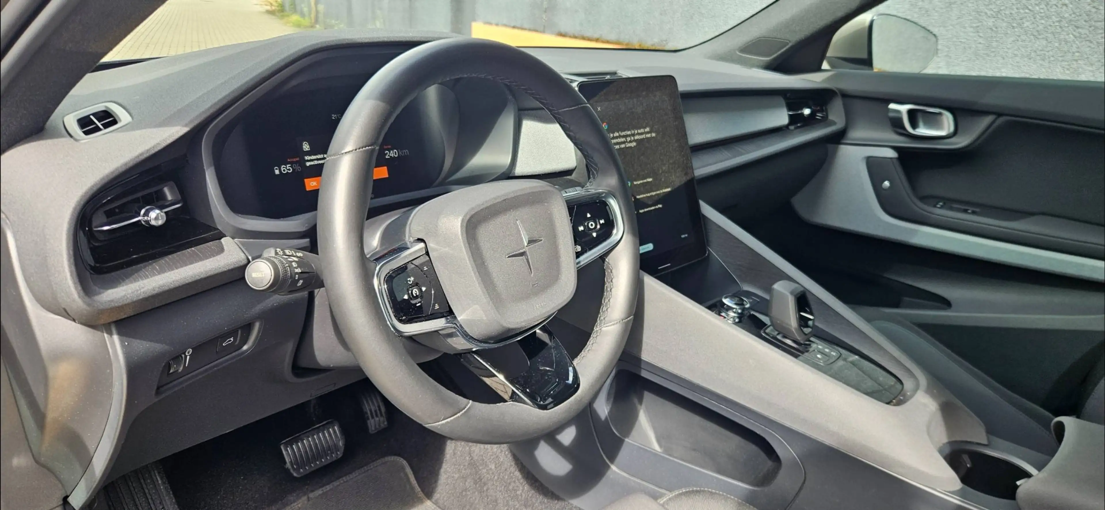 Polestar 2 78 kWh Dual Motor Plus Pack (300kW) FULL OTION — photo 9