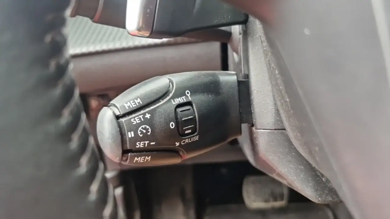 Peugeot 2008 2008 — photo 18