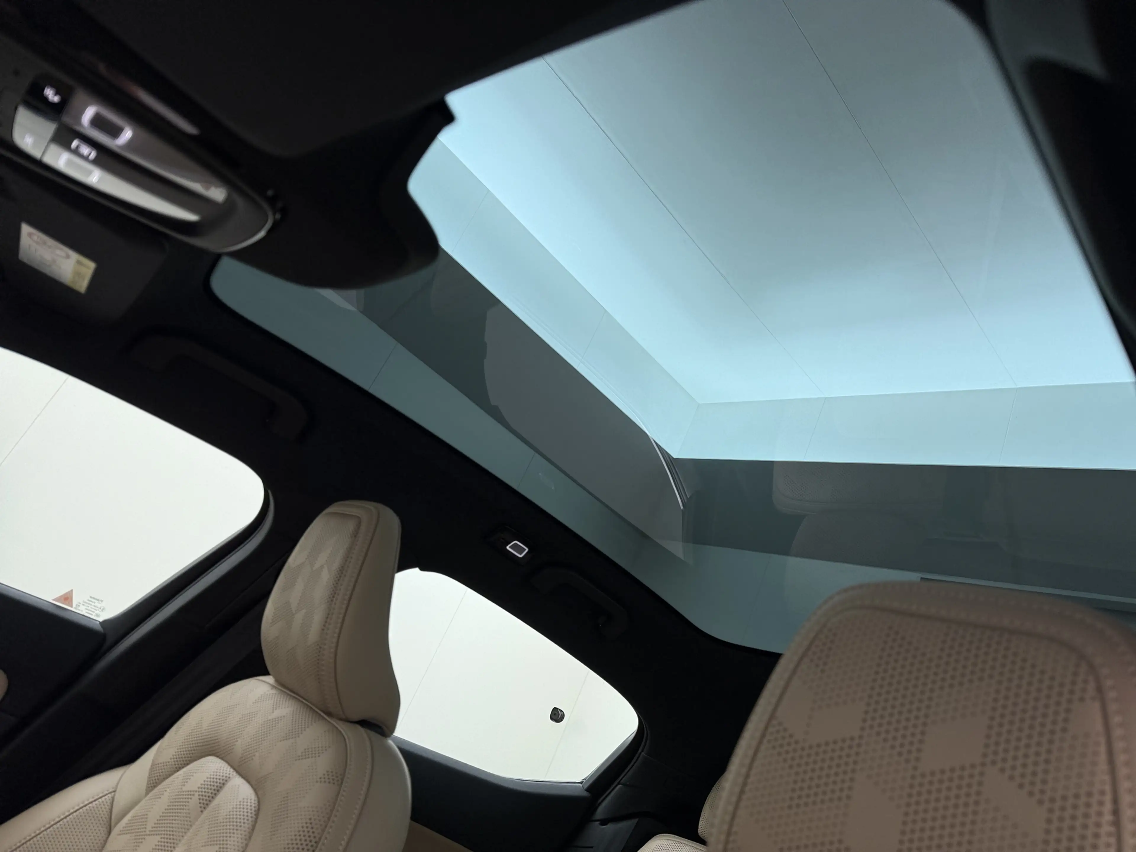 Polestar 2 Long Range Dual Motor Launch Ed. 78kWh 408PK Adap. — photo 4