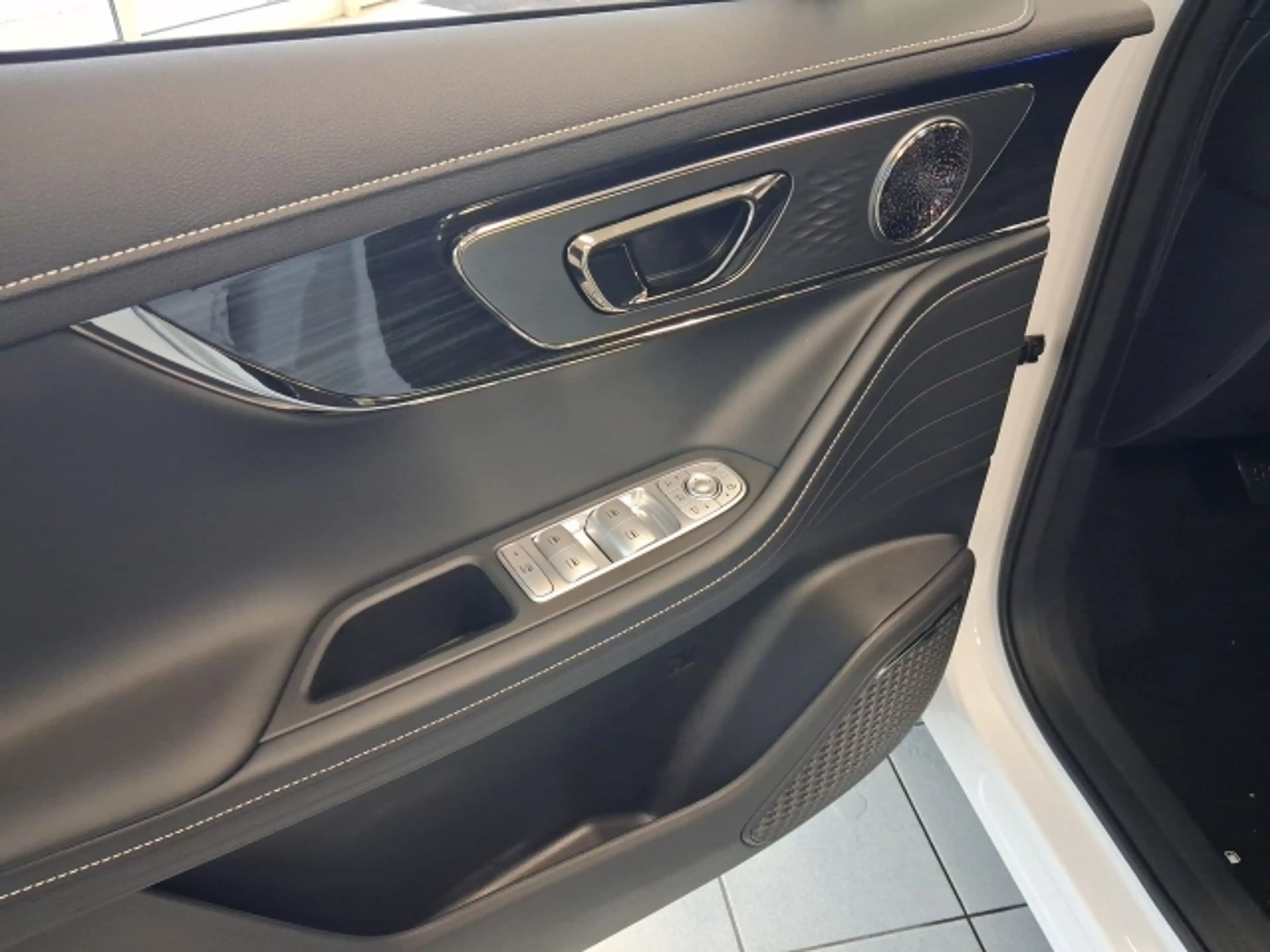 Omoda 5 Omoda 5 Hybrid mit SHS Premium Line — photo 15