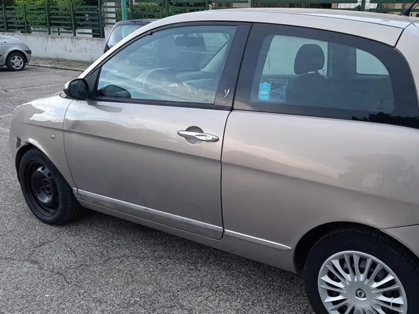 Lancia Ypsilon 1.2 8v Oro Bronzo - 1