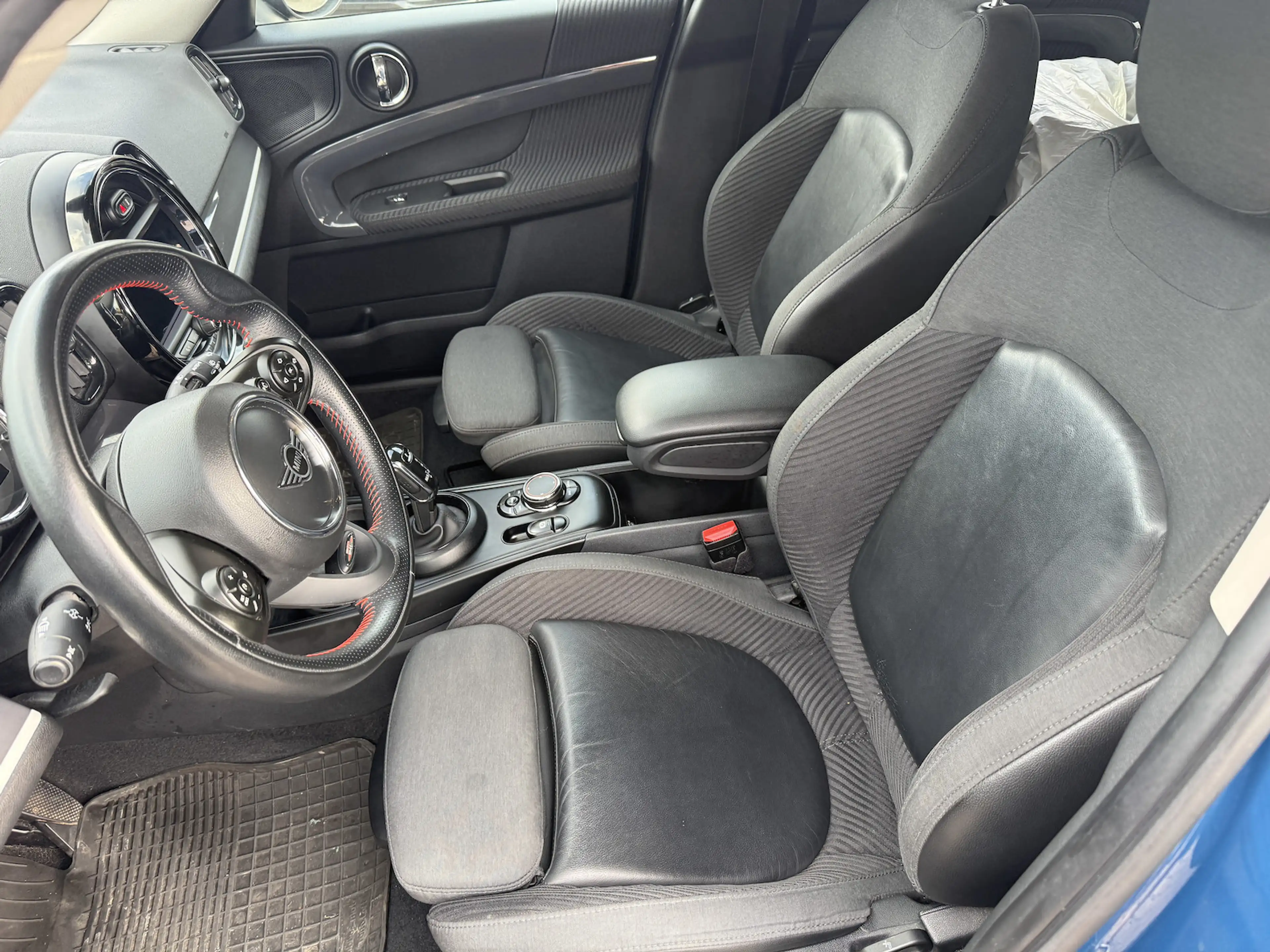MINI Cooper SD Countryman *LED,Teilleder,Head up,AHK* — photo 6