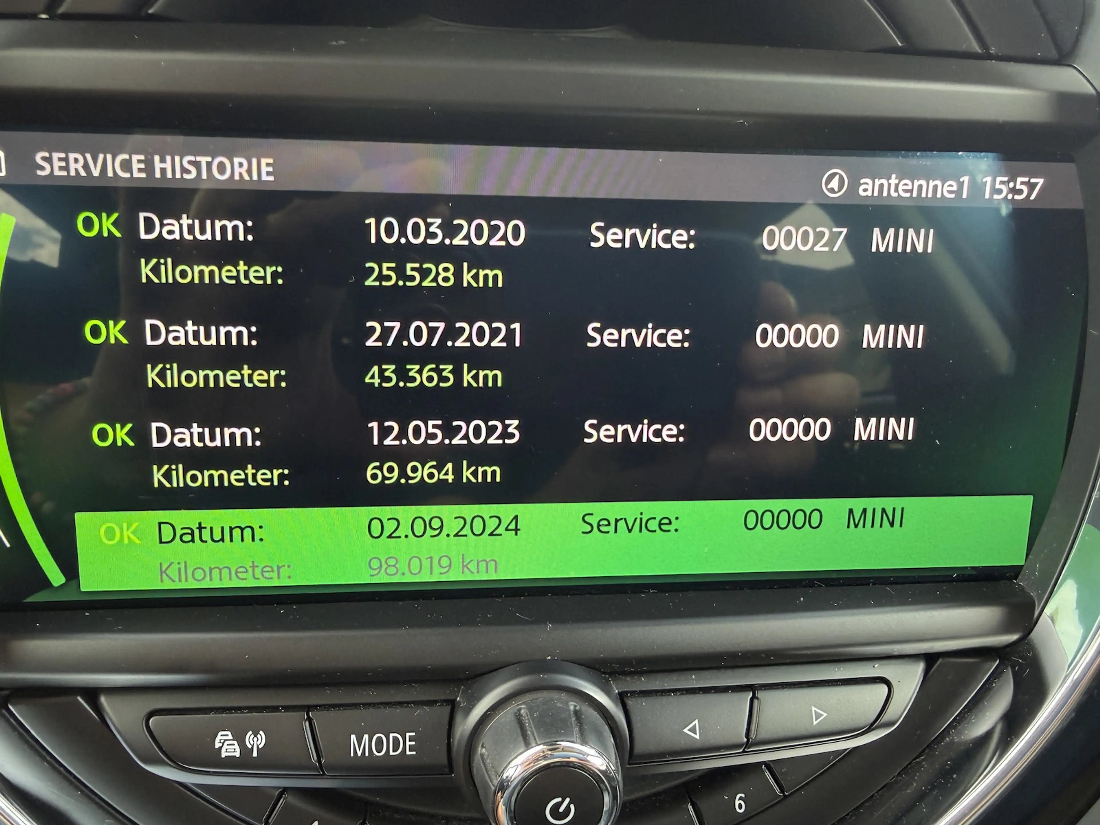 MINI Cooper SD Countryman *LED,Teilleder,Head up,AHK* — photo 13
