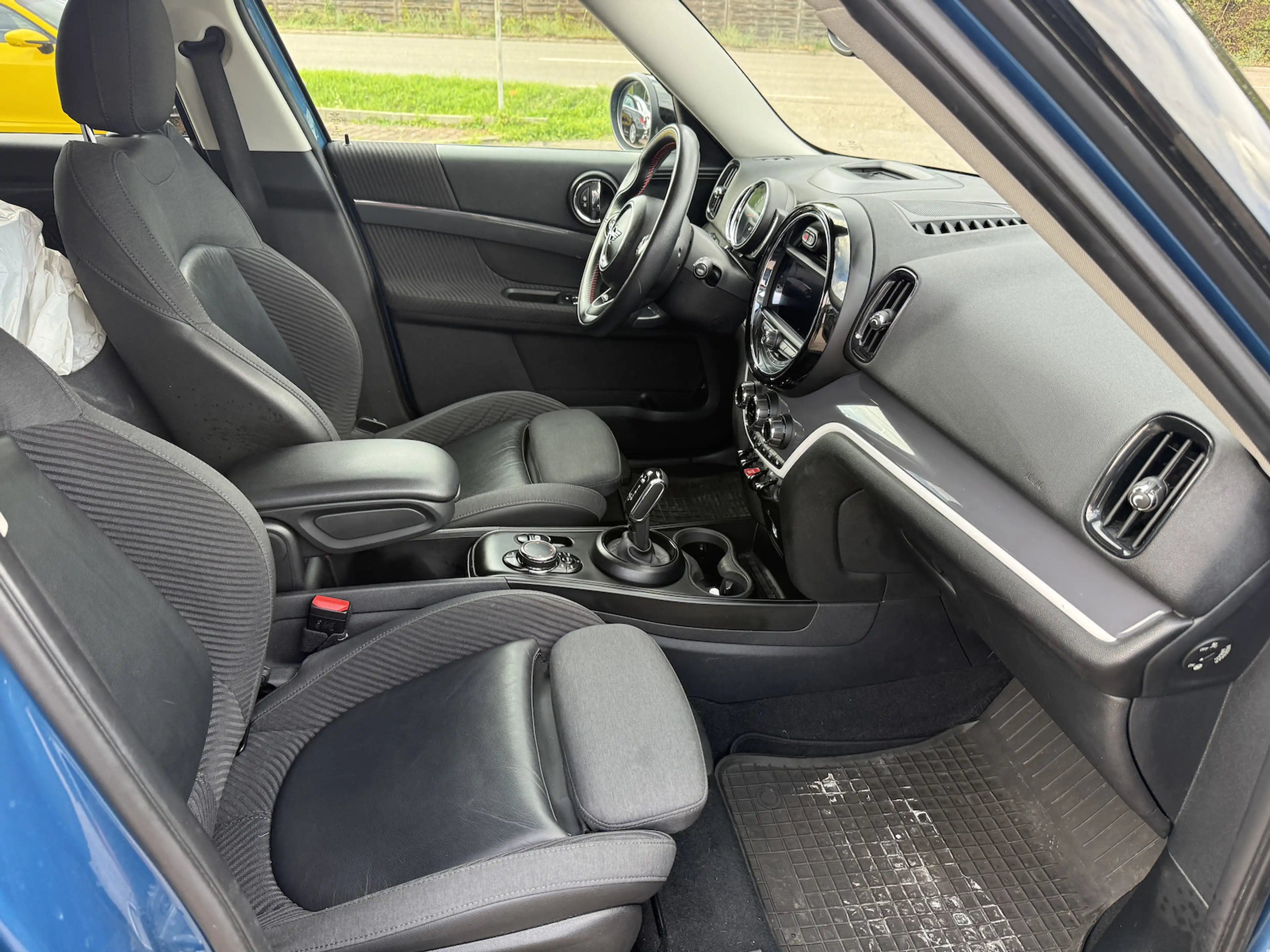 MINI Cooper SD Countryman *LED,Teilleder,Head up,AHK* — photo 5