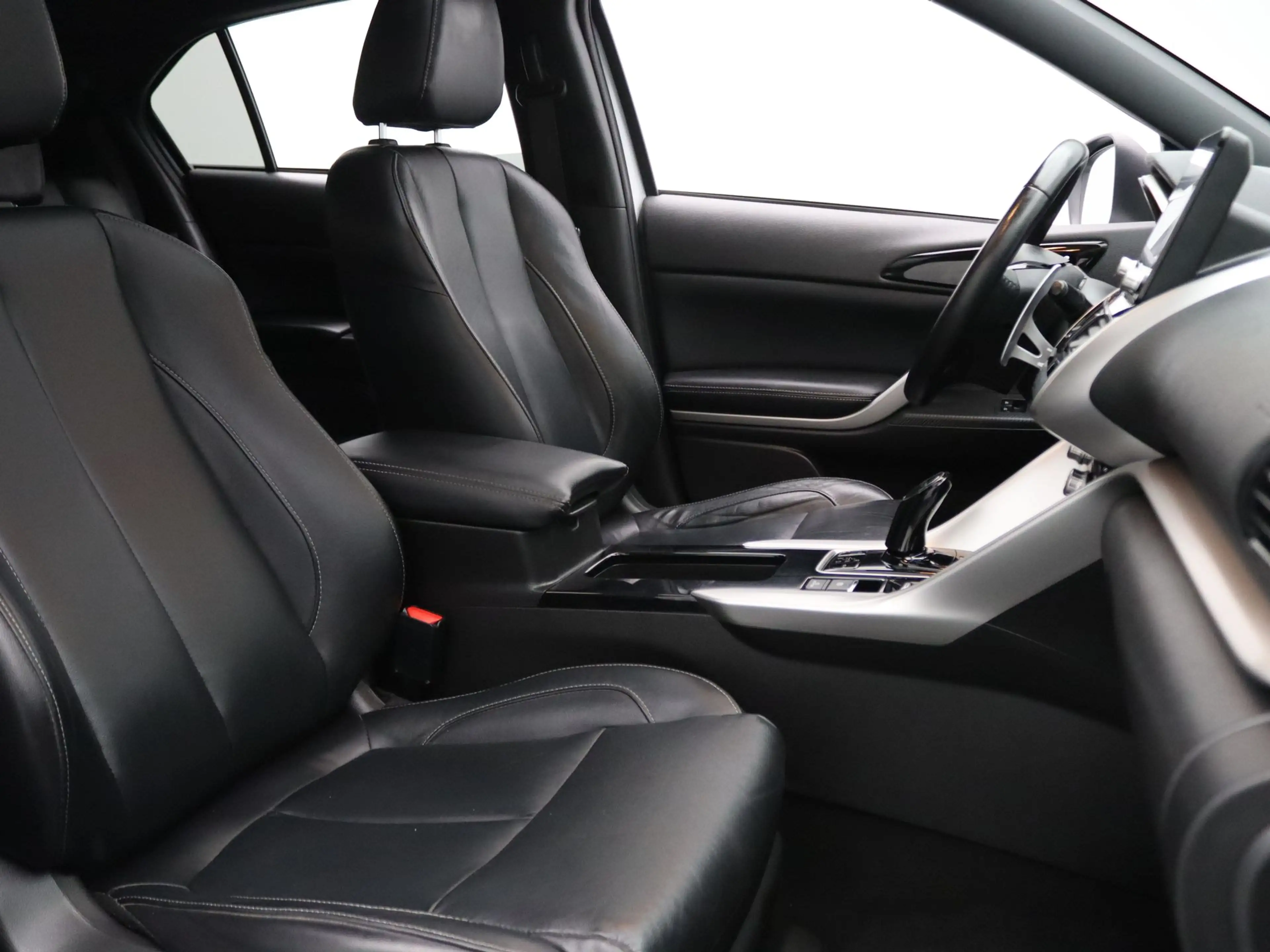 Mitsubishi Eclipse Cross 187pk PHEV Instyle Trekhaak | Climate — photo 35