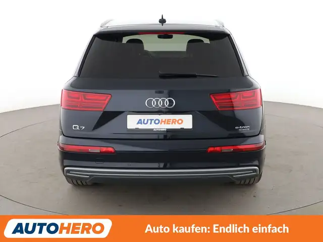 Audi E-Tron view 5