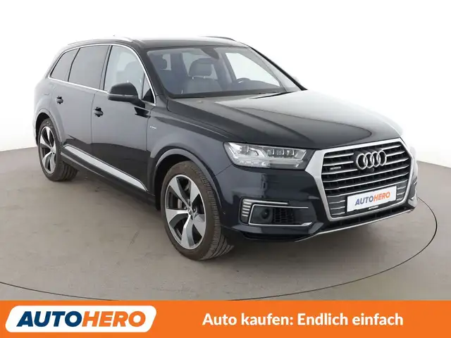 Audi E-Tron view 8