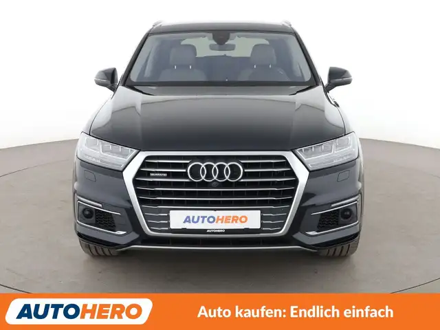 Audi E-Tron view 9
