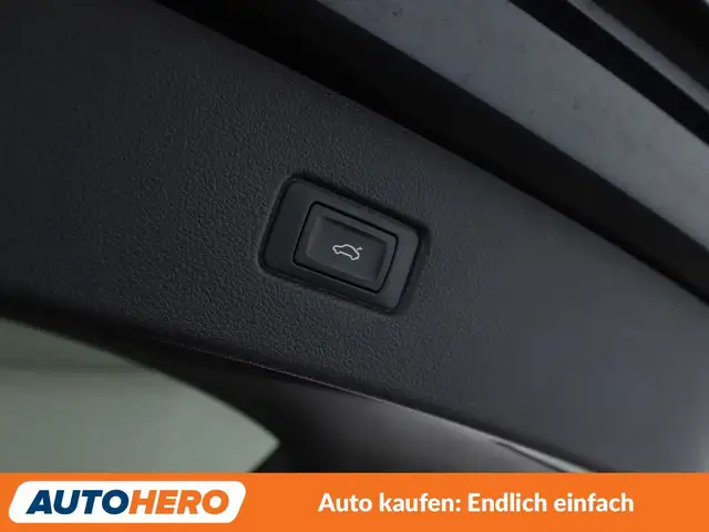 Audi E-Tron view 13