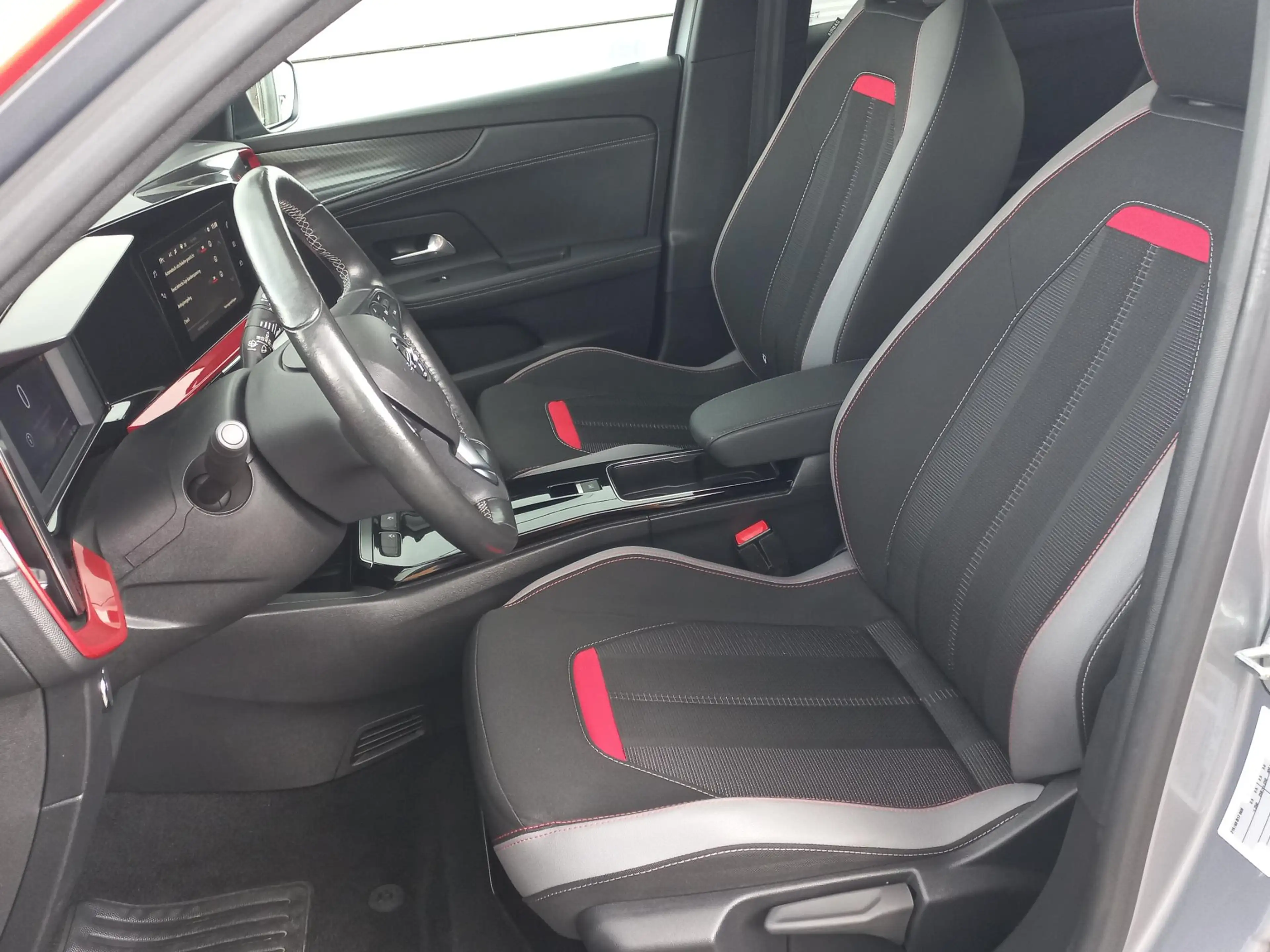 Opel Mokka-E GS Line 50-kWh 136pk 3-fase | SOH 97,4% | Climate — photo 14