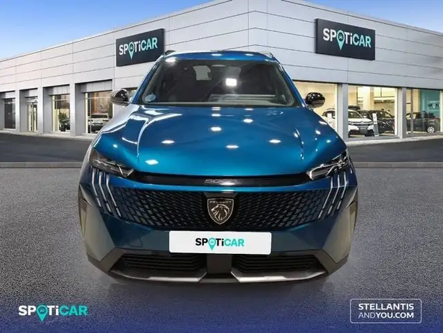 Peugeot 5008 view 2