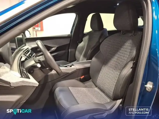Peugeot 5008 view 9