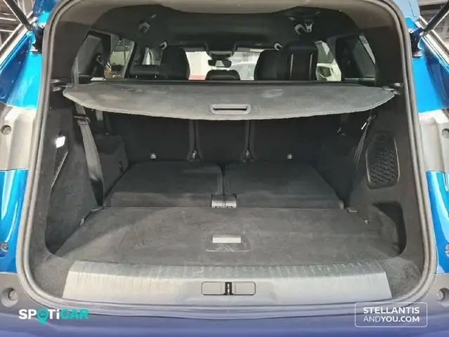 Peugeot 5008 view 6