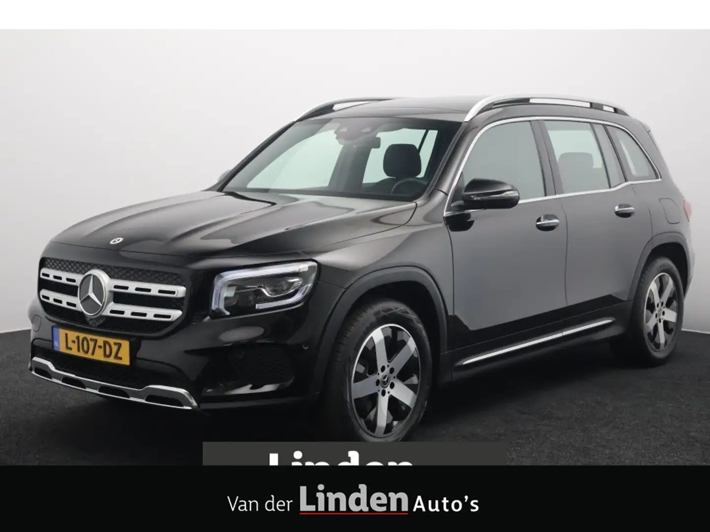 Mercedes-Benz GLB 200 d Business Solution Luxury | Panoramdak | Leer | S Zwart - 1