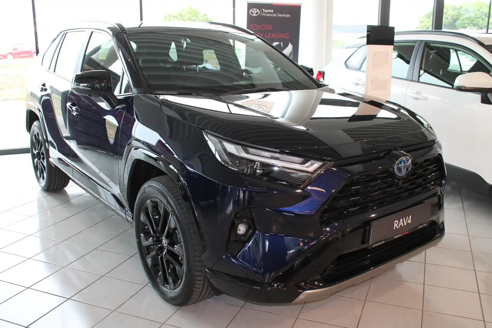 Toyota RAV 4 Style 2WD mit DAP! Azul - 2