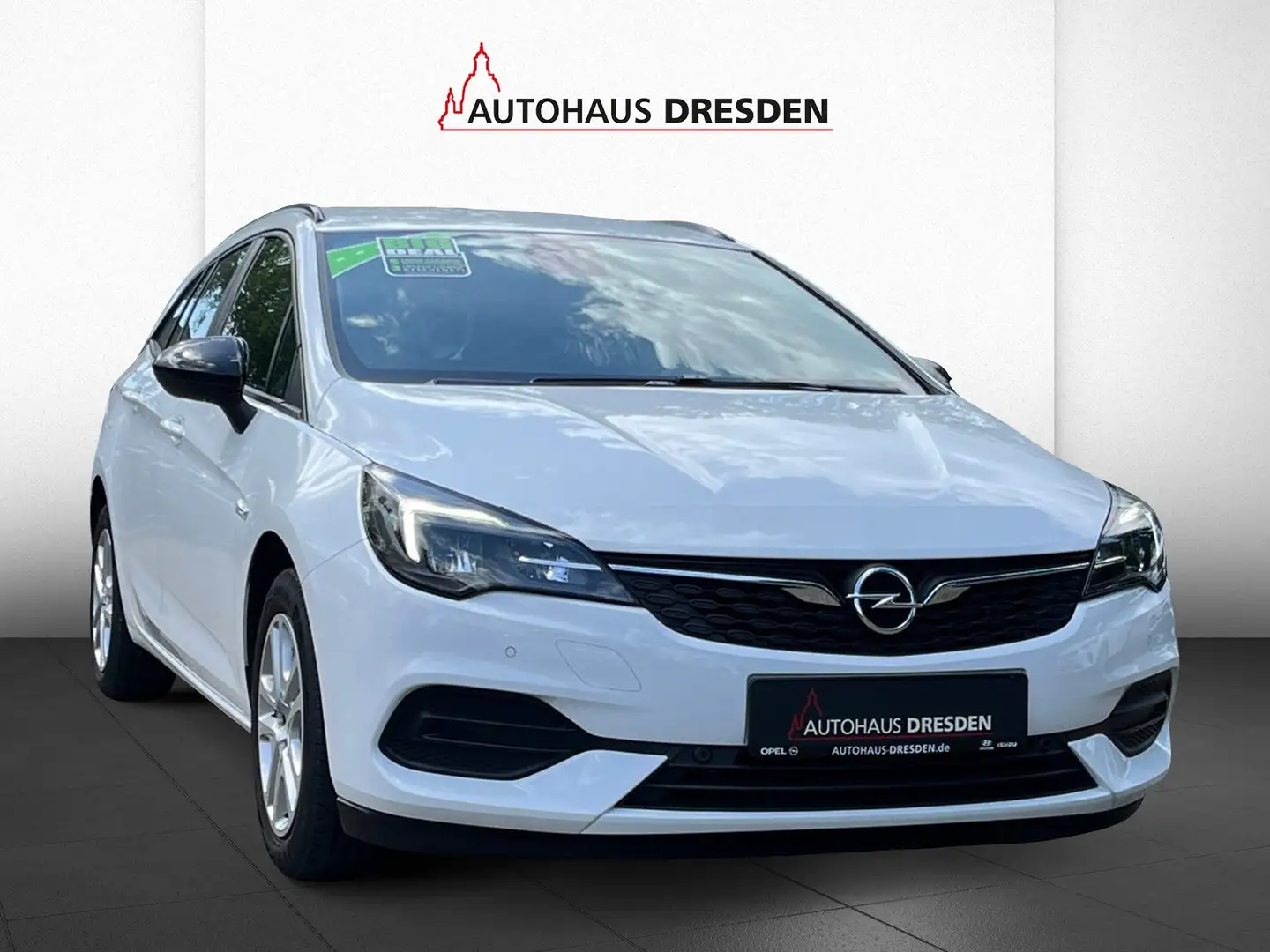 Opel Astra K Sports Tourer 1.2 Turbo LED / W-PAKET Weiß - 2