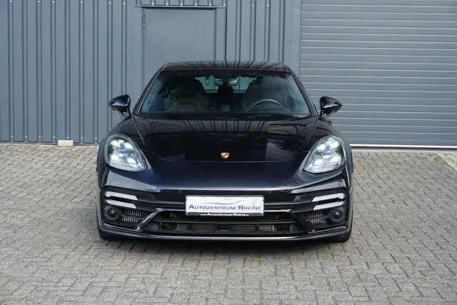 Porsche Panamera view 2
