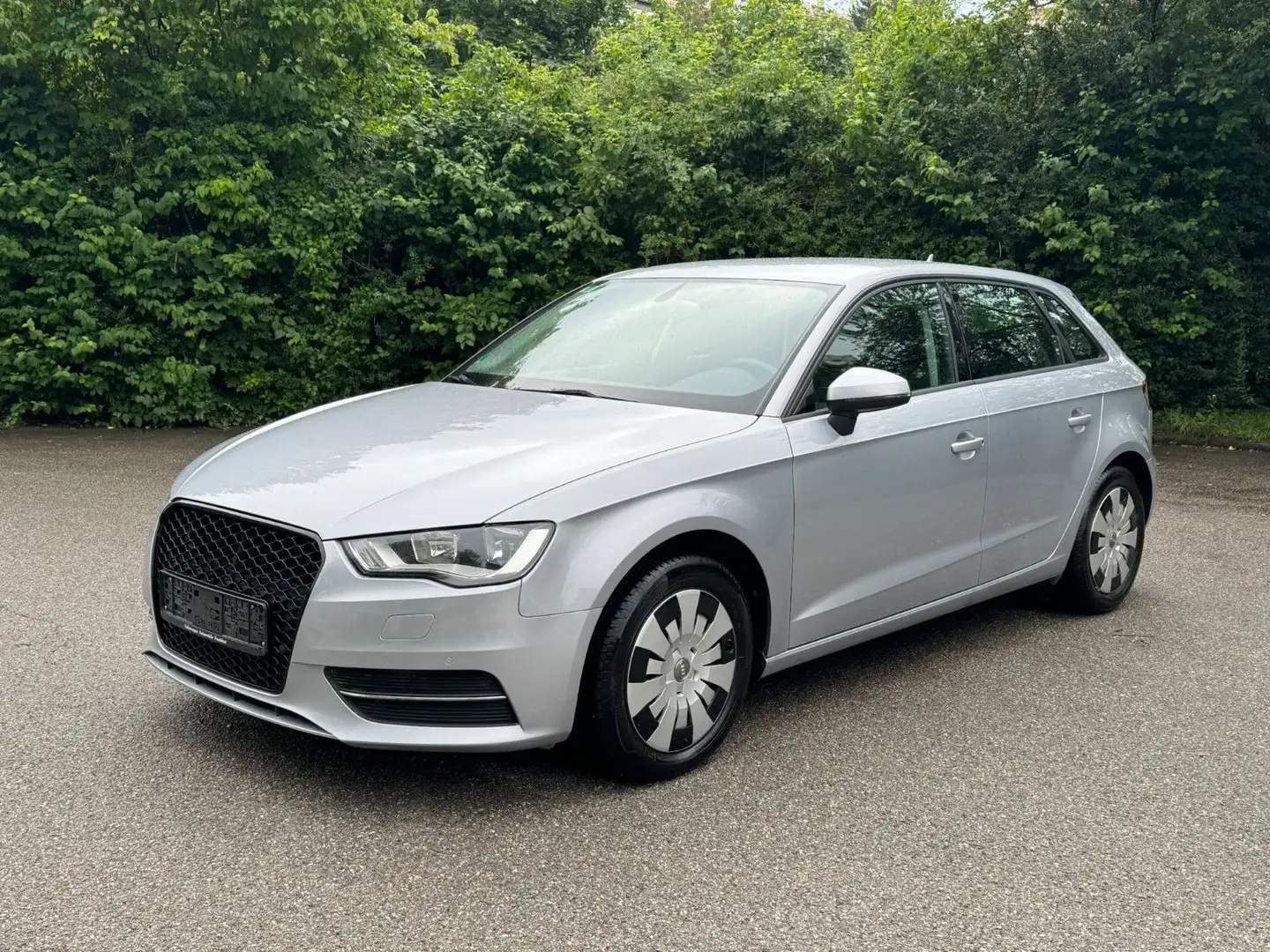 Audi A3 2.0 TDI S tronic Attraction Automatik 1 Hand Plateado - 1