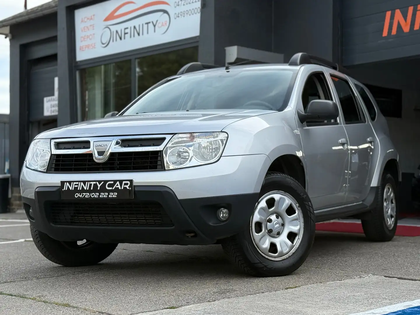 Dacia Duster 1.5 dCi 4x2 Prestige Grijs - 2