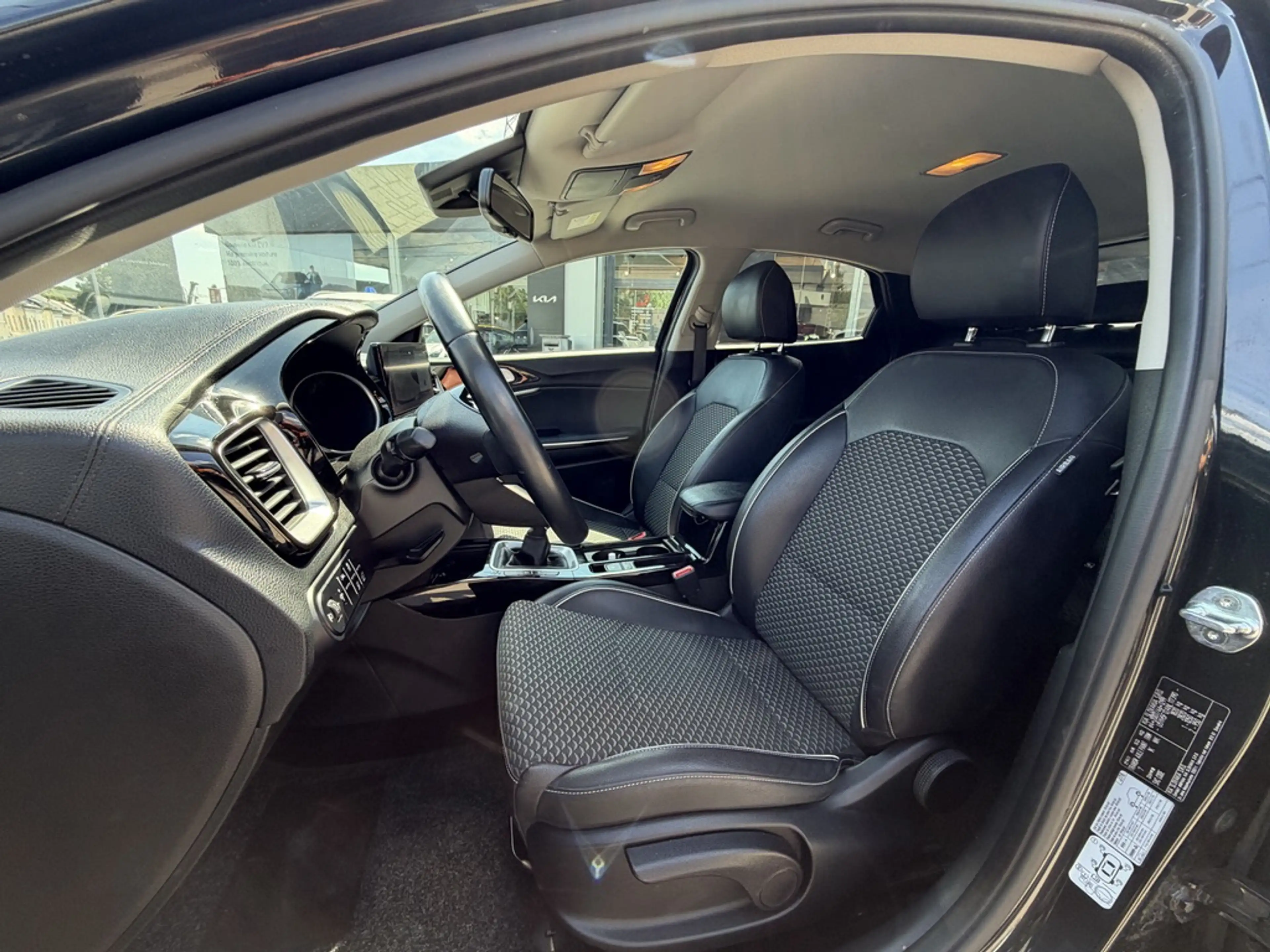 Kia XCeed XCeed 1.0 T-GDi Pulse ISG Pulse ** CLIM ** NAVI ** CAR-PLAY ** CAMERA ** GARANTIE FIN 2029 — photo 9