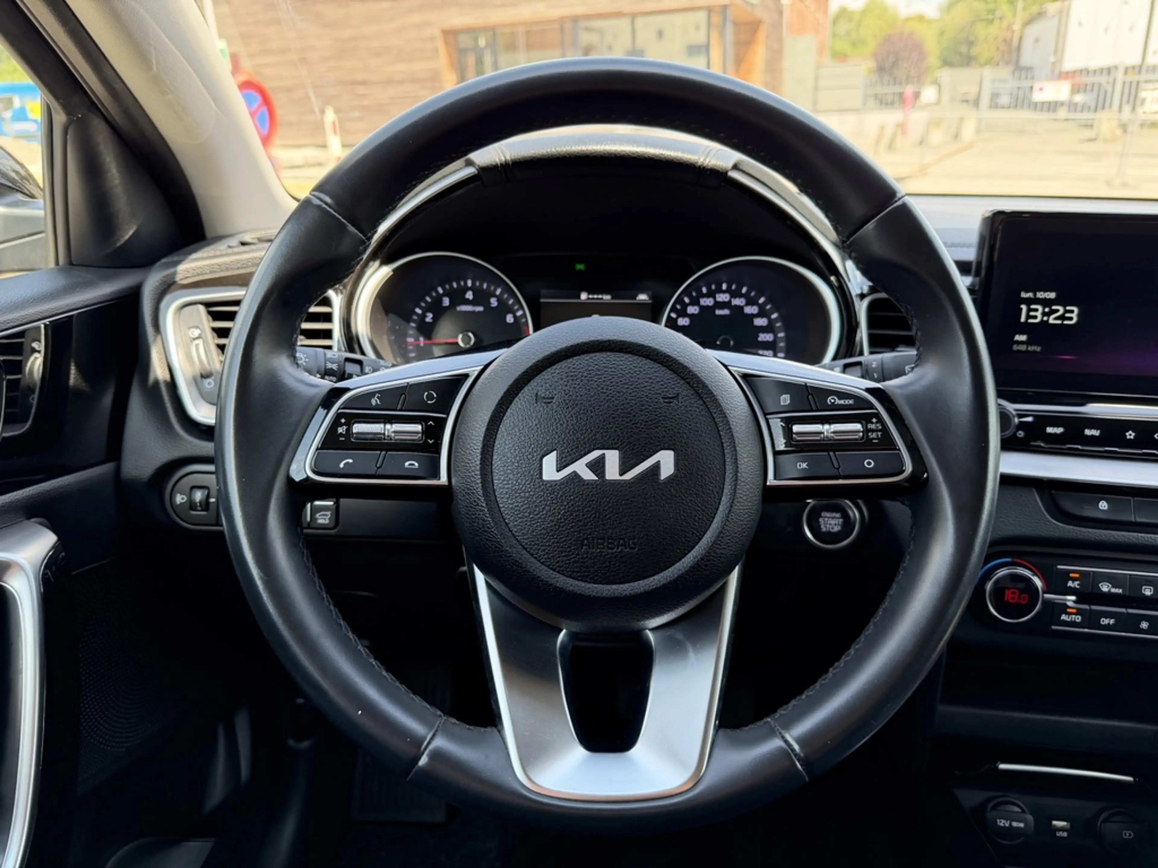 Kia XCeed XCeed 1.0 T-GDi Pulse ISG Pulse ** CLIM ** NAVI ** CAR-PLAY ** CAMERA ** GARANTIE FIN 2029 — photo 12